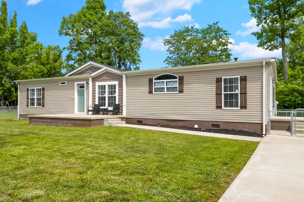 2953 Fariston Road London KY 40744