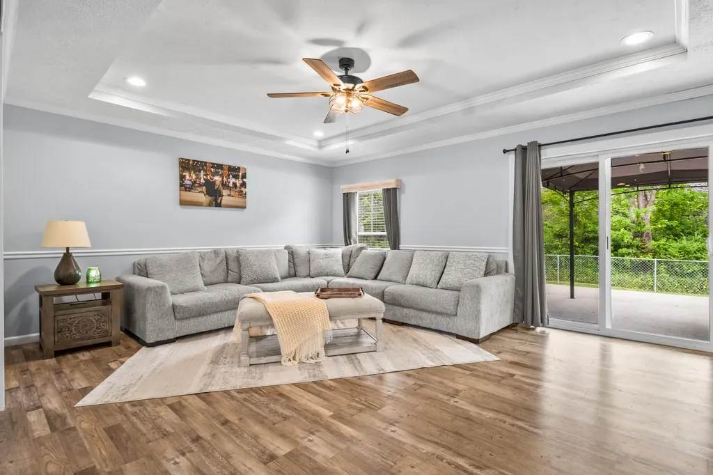 2953 Fariston Road London KY 40744