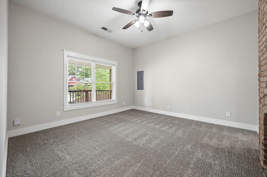 638 N Limestone Lexington KY 40508