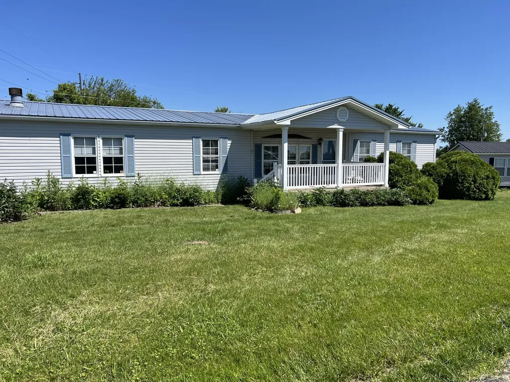31 Ridgecrest Circle Flemingsburg KY 41041