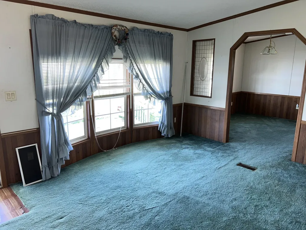 31 Ridgecrest Circle Flemingsburg KY 41041