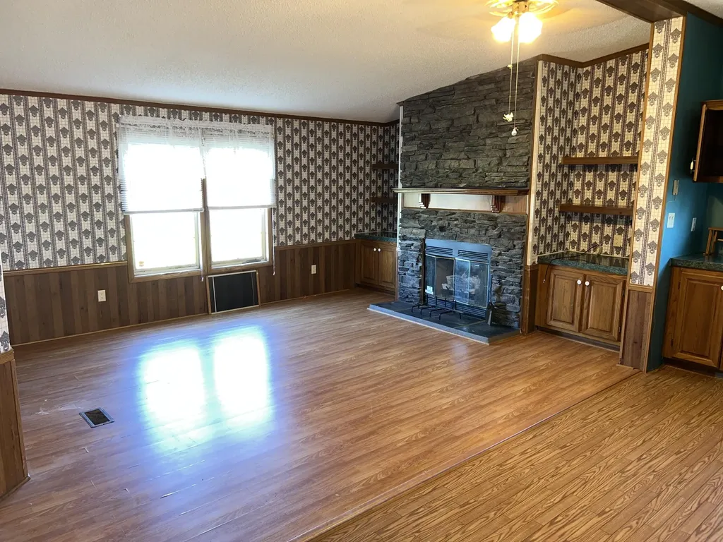 31 Ridgecrest Circle Flemingsburg KY 41041