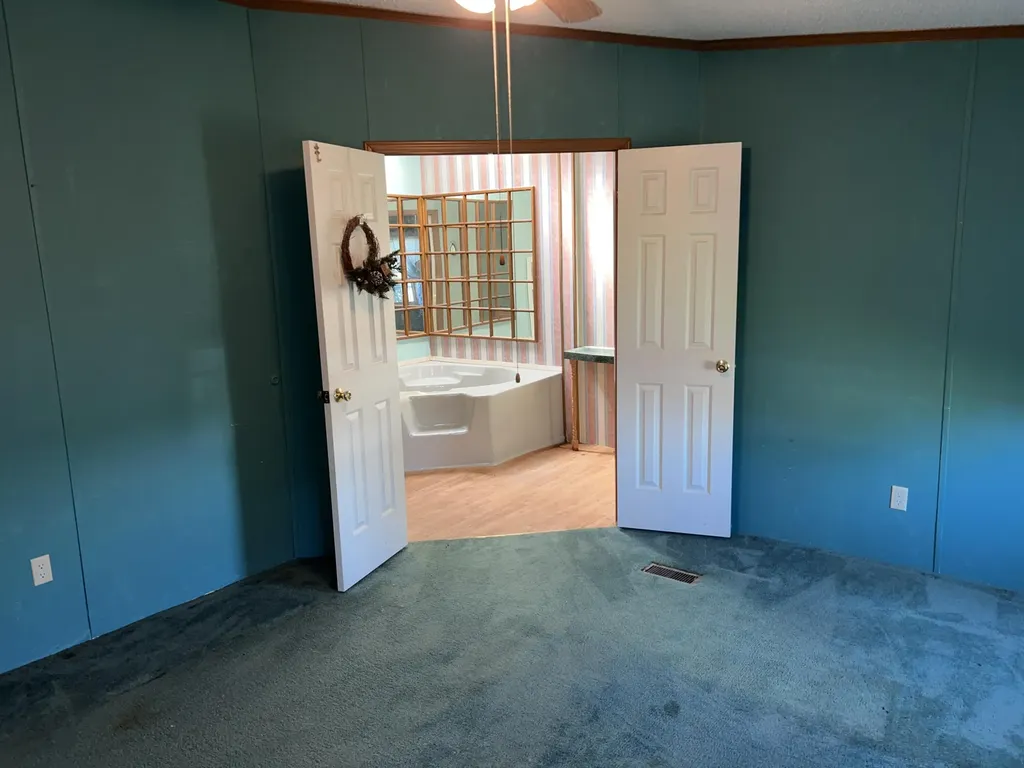 31 Ridgecrest Circle Flemingsburg KY 41041