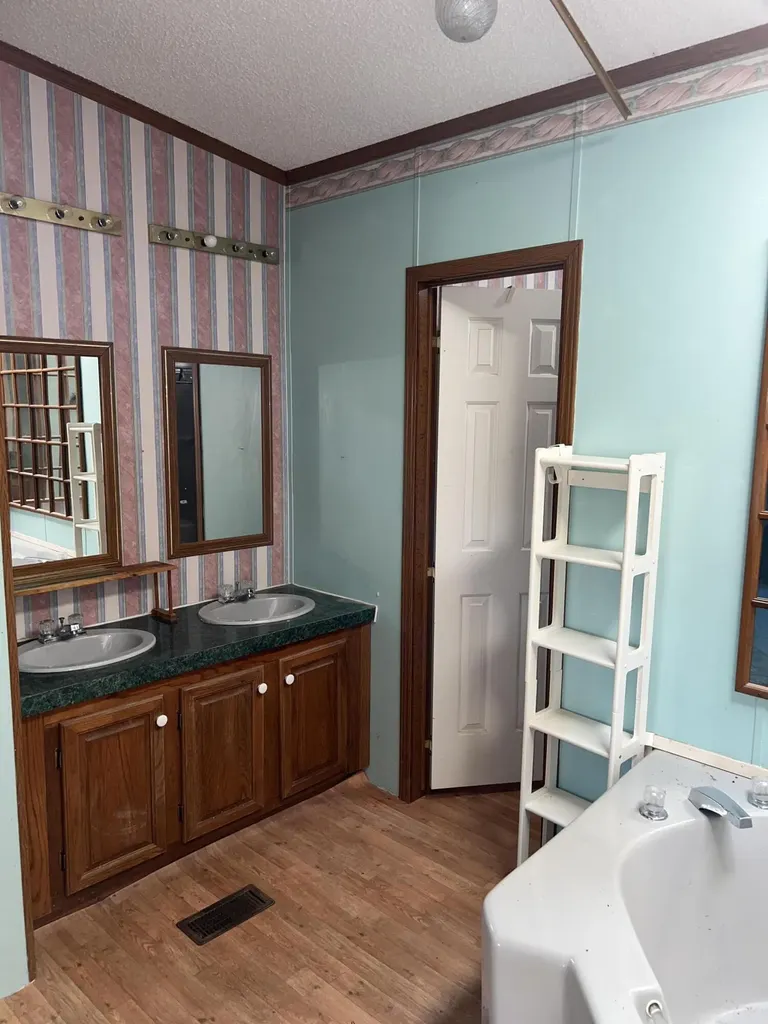 31 Ridgecrest Circle Flemingsburg KY 41041