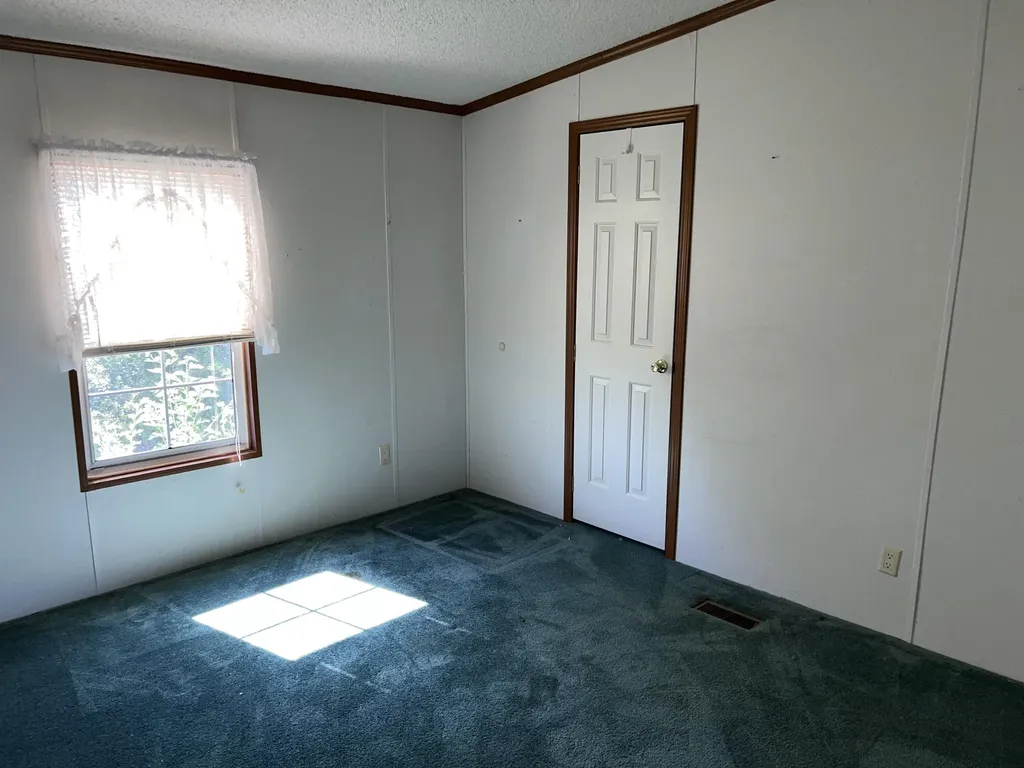 31 Ridgecrest Circle Flemingsburg KY 41041