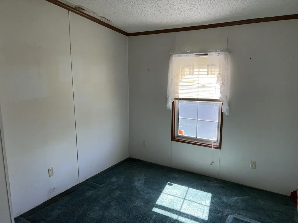 31 Ridgecrest Circle Flemingsburg KY 41041