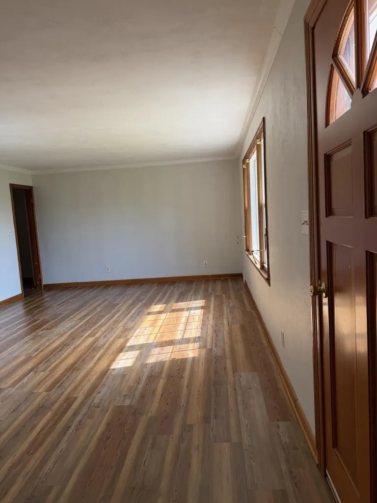 353 J F Kennedy Lane Lebanon KY 40033