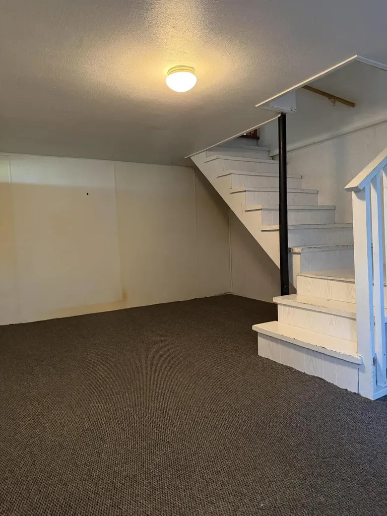 353 J F Kennedy Lane Lebanon KY 40033