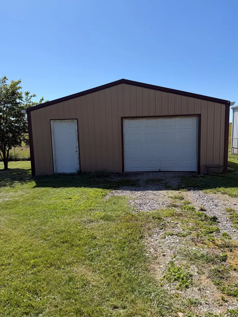 353 J F Kennedy Lane Lebanon KY 40033