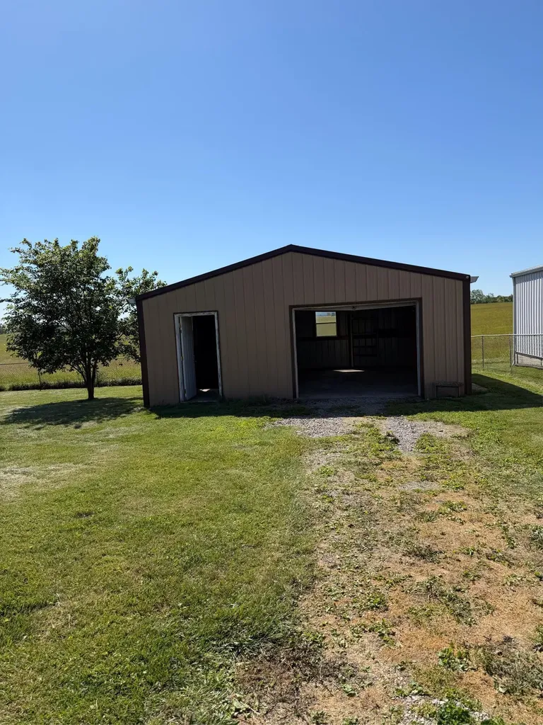 353 J F Kennedy Lane Lebanon KY 40033