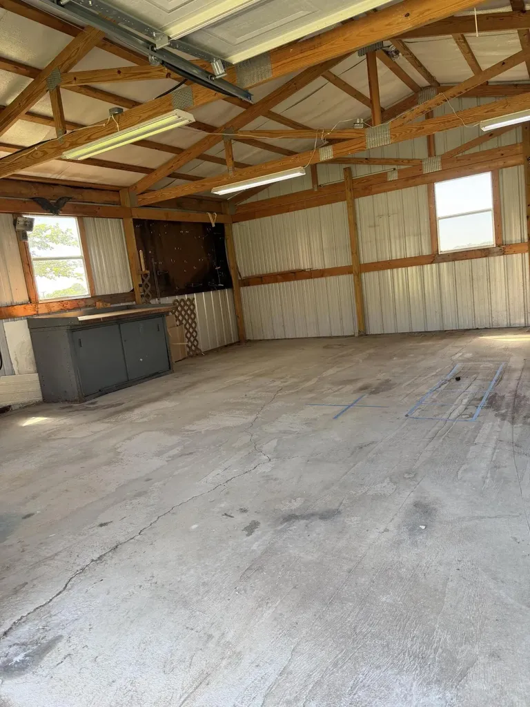 353 J F Kennedy Lane Lebanon KY 40033