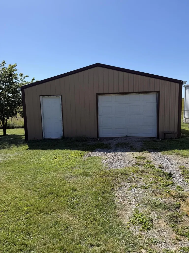 353 J F Kennedy Lane Lebanon KY 40033
