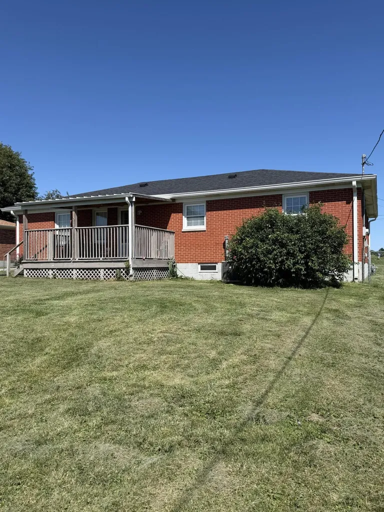 353 J F Kennedy Lane Lebanon KY 40033
