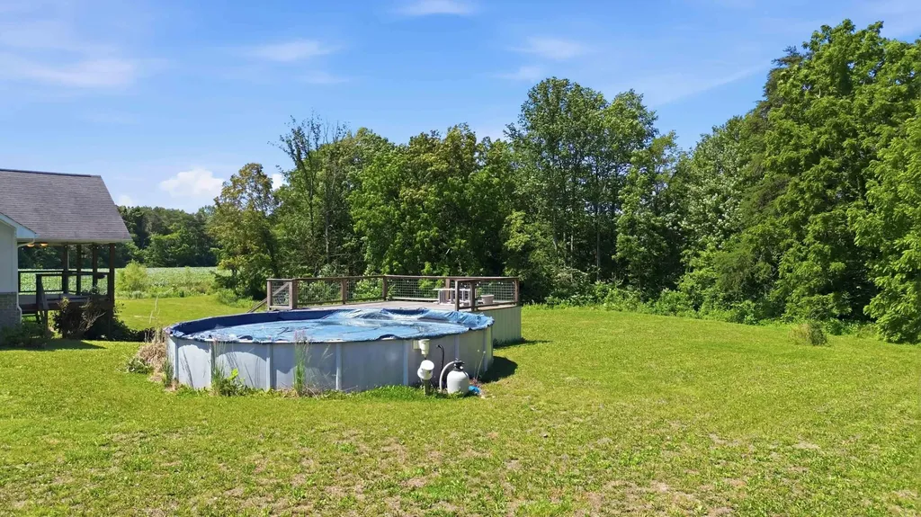 220 Davis Lane Russell Springs KY 42642
