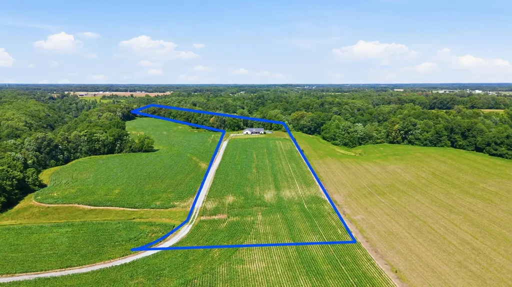 220 Davis Lane Russell Springs KY 42642