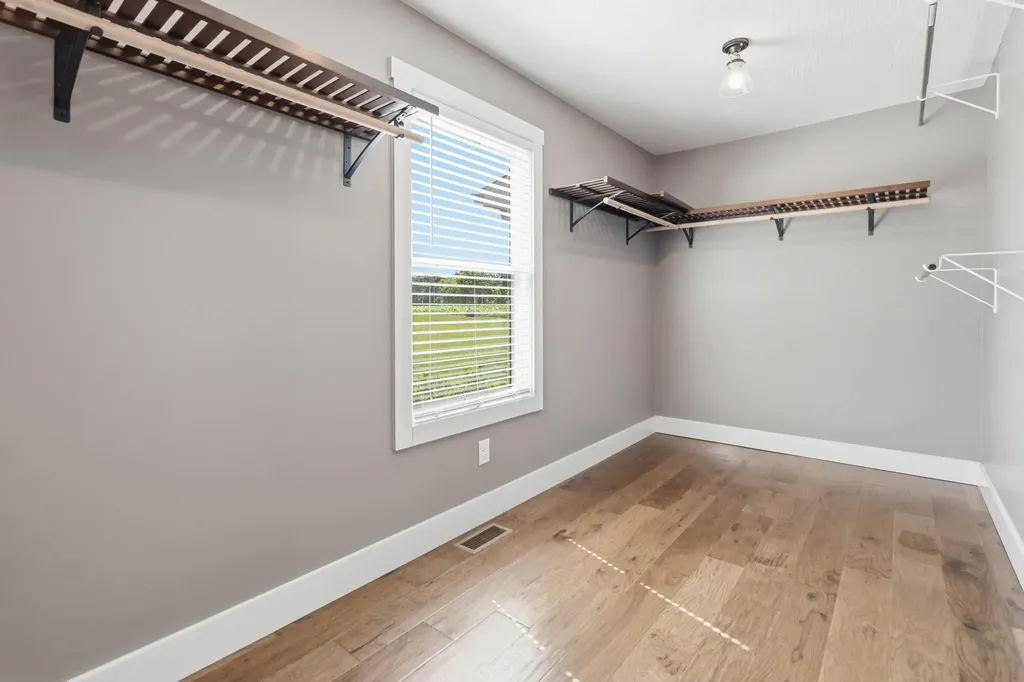 220 Davis Lane Russell Springs KY 42642