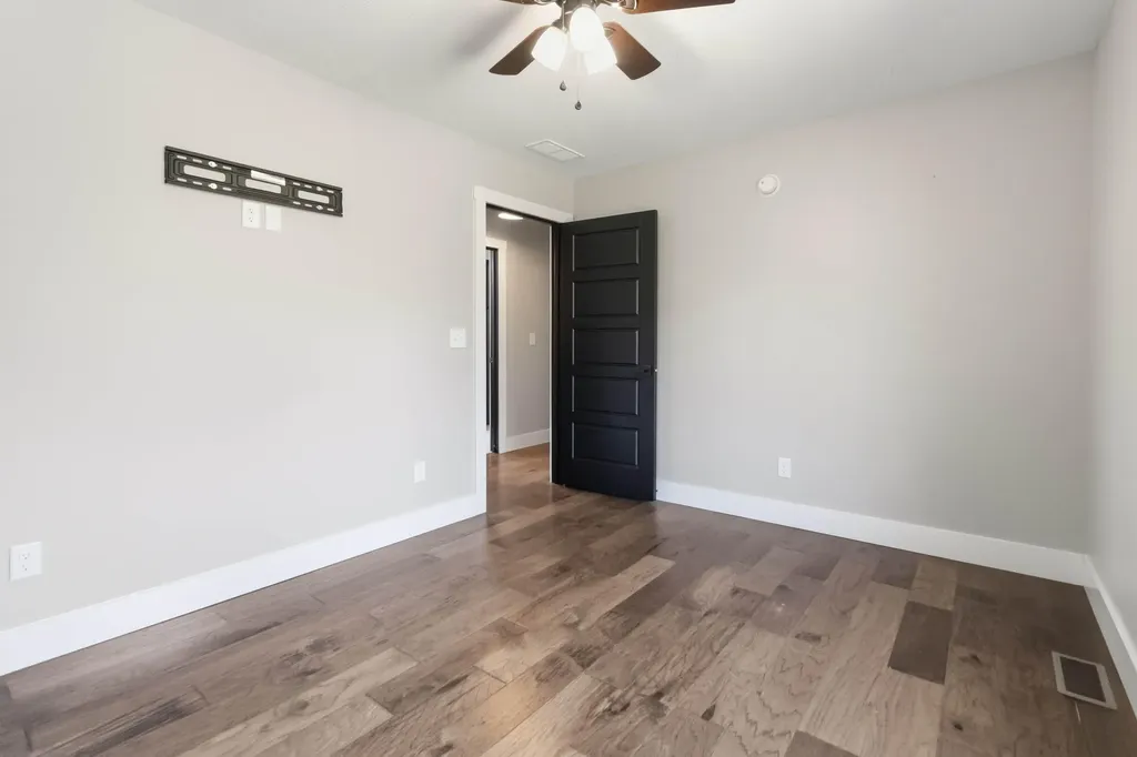 220 Davis Lane Russell Springs KY 42642