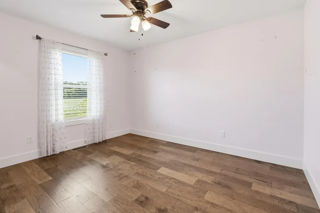 220 Davis Lane Russell Springs KY 42642