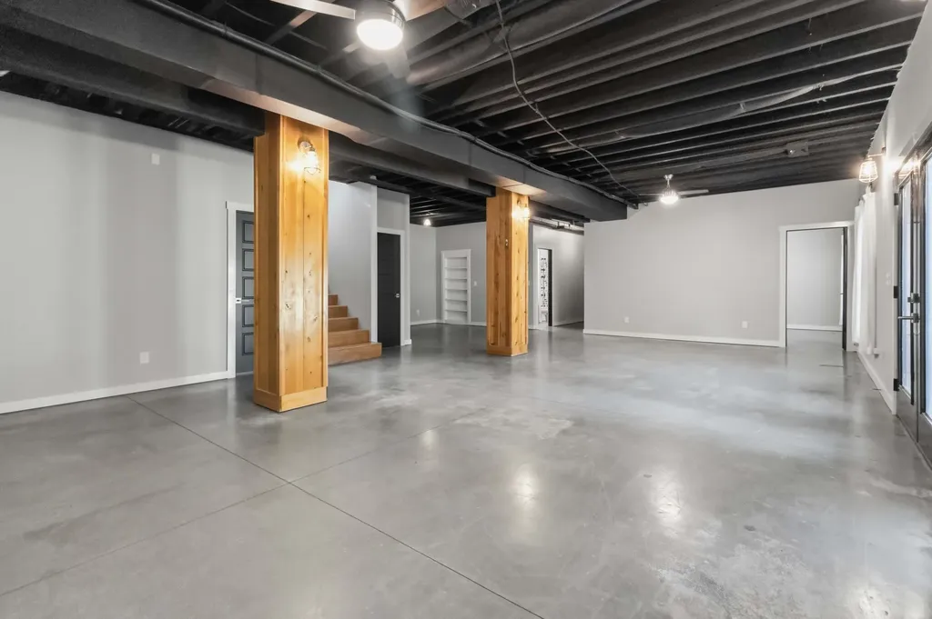 220 Davis Lane Russell Springs KY 42642