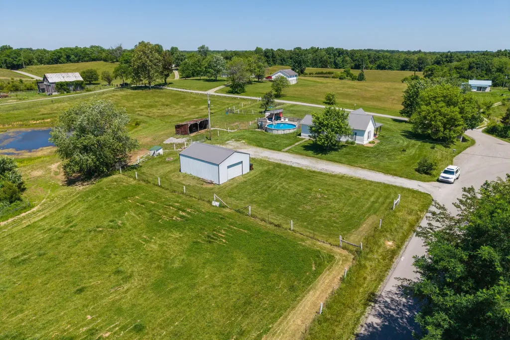 1160 Hopewell Road Harrodsburg KY 40330