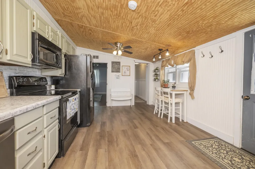 1160 Hopewell Road Harrodsburg KY 40330
