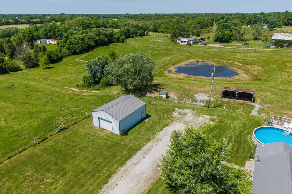 1160 Hopewell Road Harrodsburg KY 40330