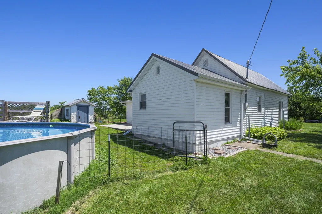1160 Hopewell Road Harrodsburg KY 40330