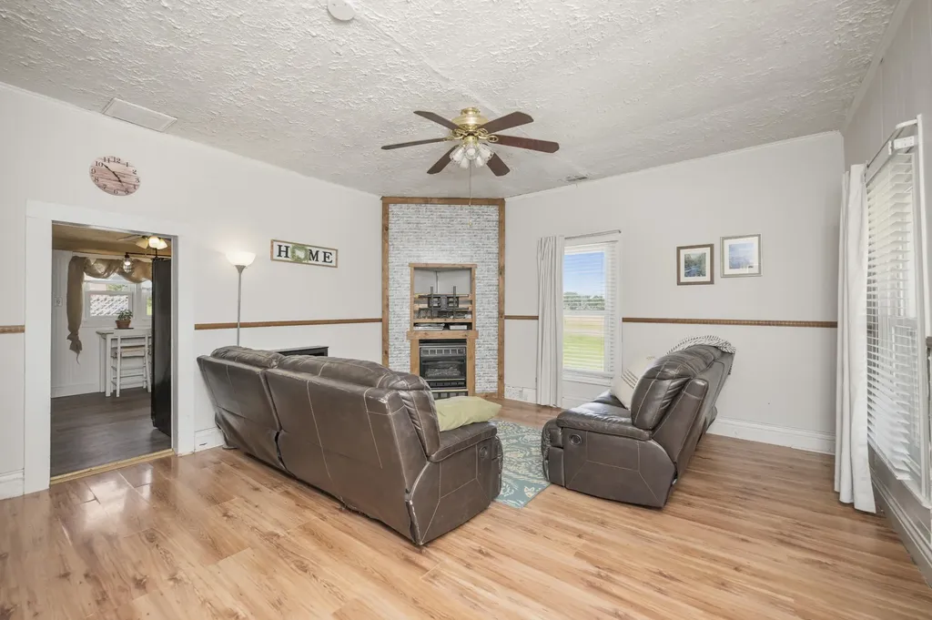 1160 Hopewell Road Harrodsburg KY 40330
