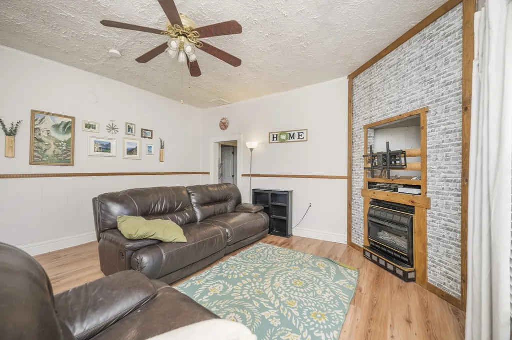 1160 Hopewell Road Harrodsburg KY 40330
