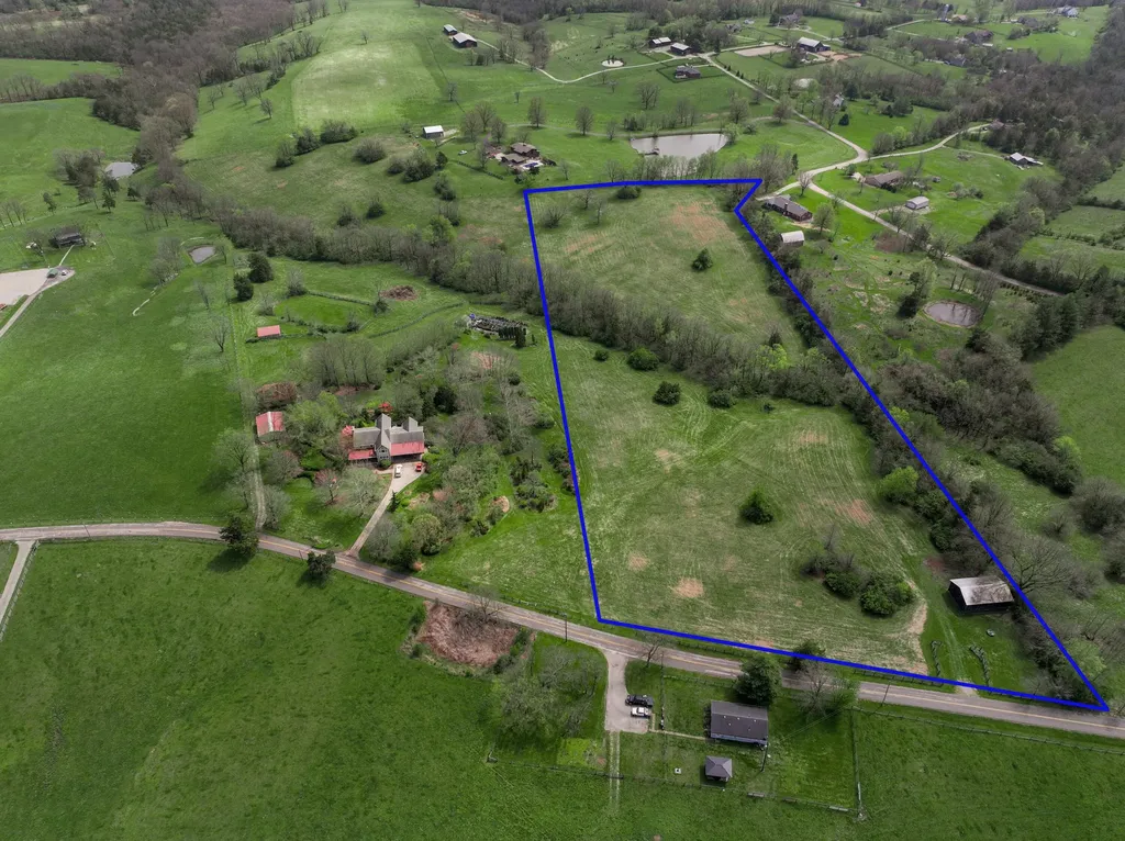 7950 Mccowans Ferry Road Versailles KY 40383