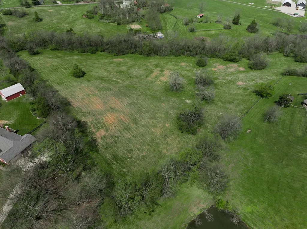 7950 Mccowans Ferry Road Versailles KY 40383