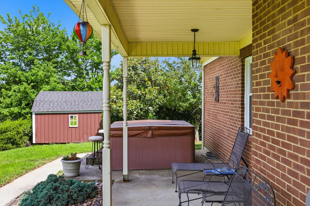 1406 Colston Lane Frankfort KY 40601