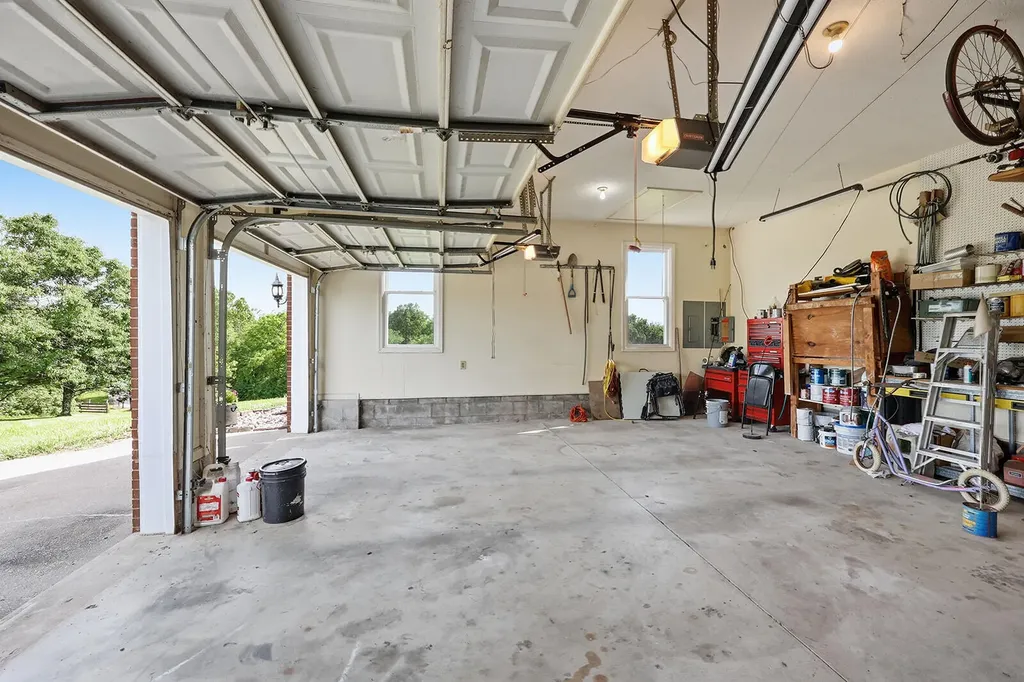 1406 Colston Lane Frankfort KY 40601