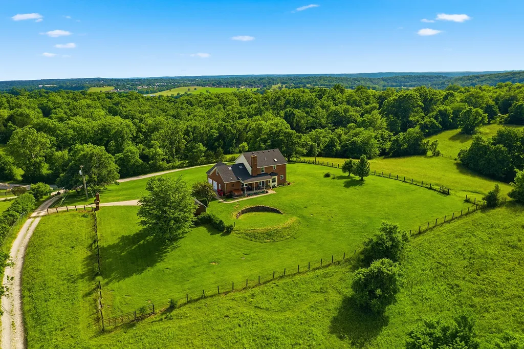 1406 Colston Lane Frankfort KY 40601