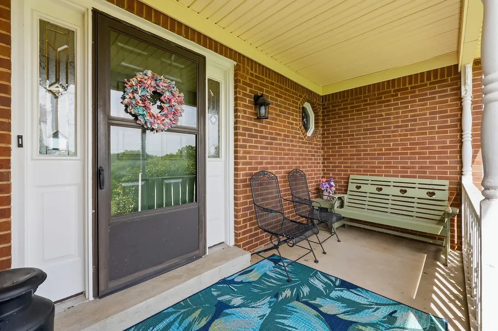 1406 Colston Lane Frankfort KY 40601