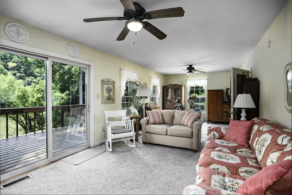 191 Bunton Road Versailles KY 40383