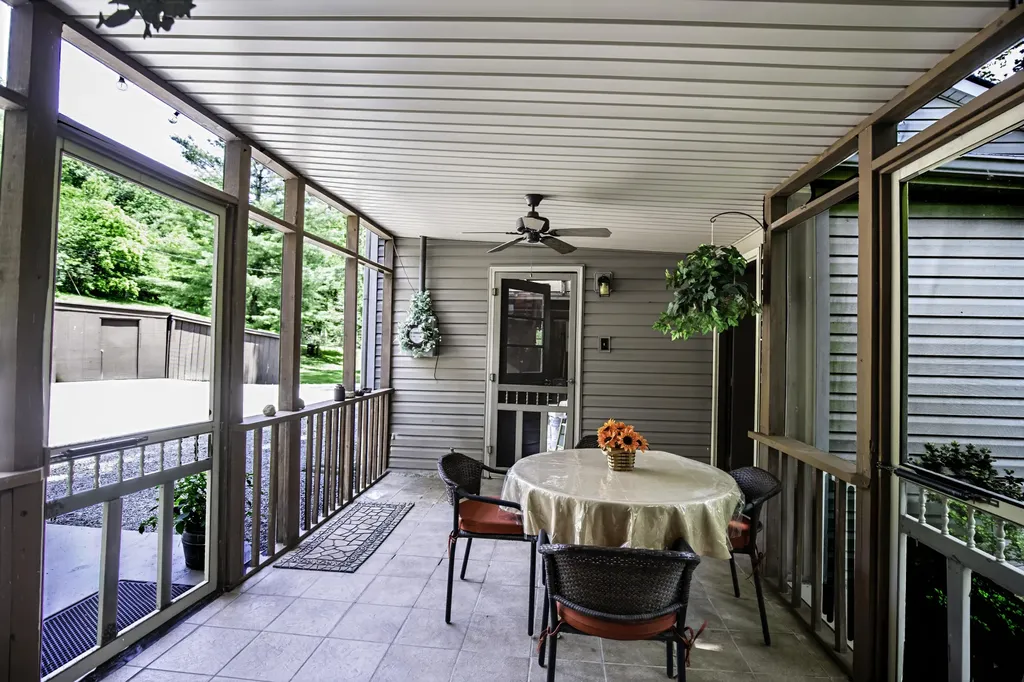 191 Bunton Road Versailles KY 40383