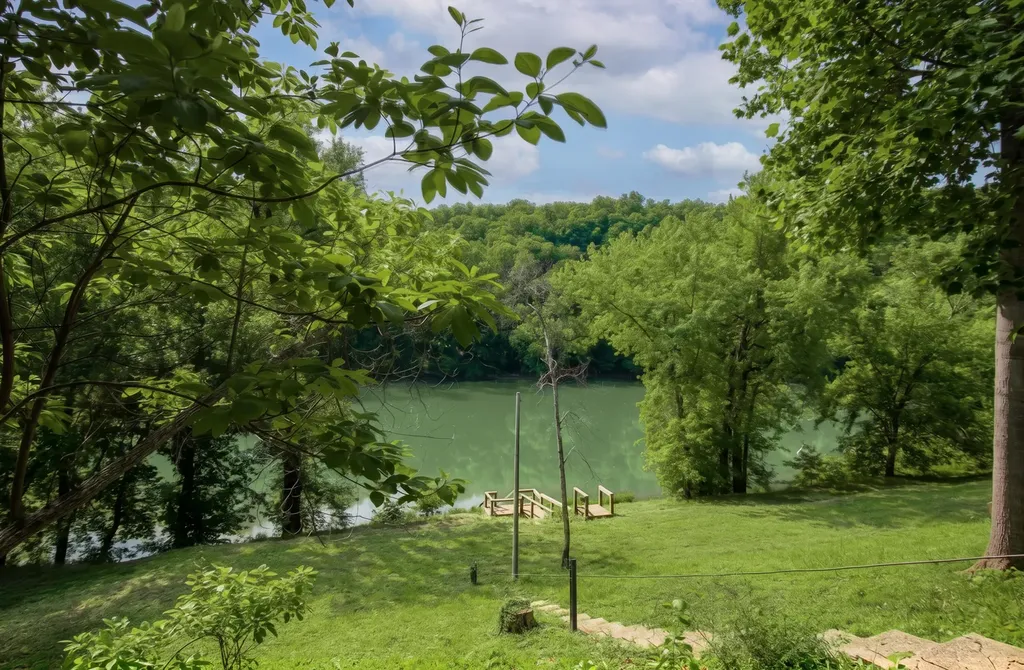 191 Bunton Road Versailles KY 40383