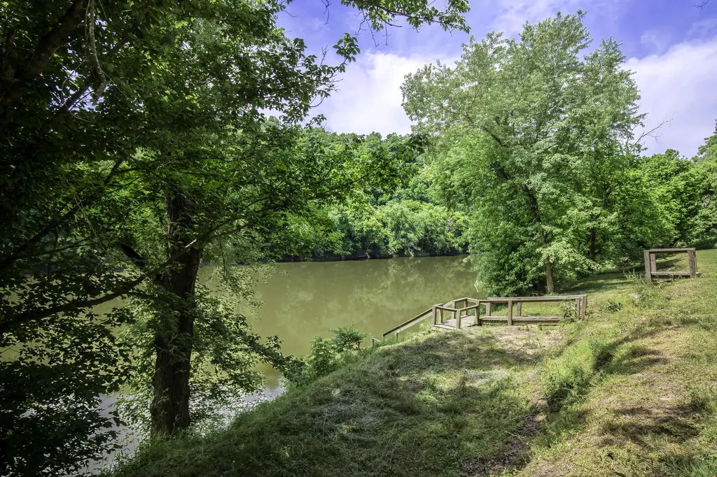 191 Bunton Road Versailles KY 40383