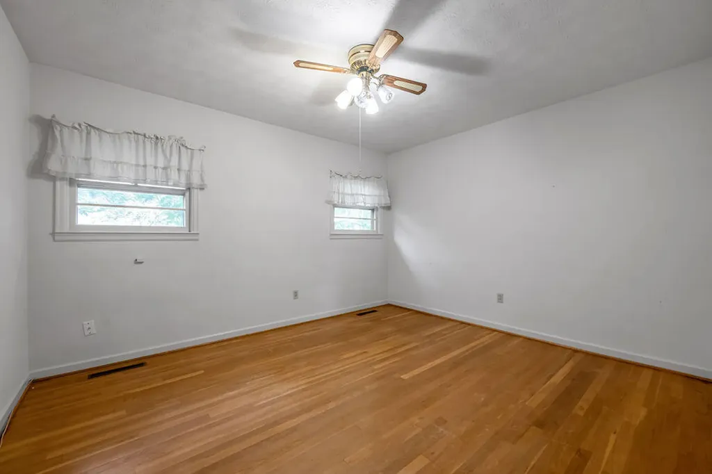 513 Springhill Drive Lexington KY 40503