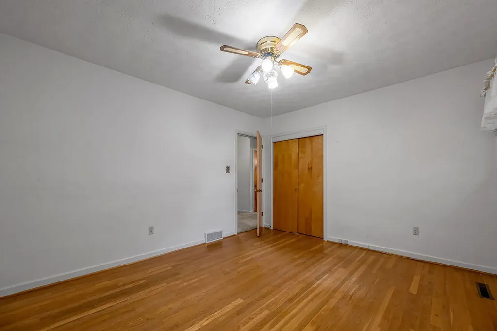 513 Springhill Drive Lexington KY 40503