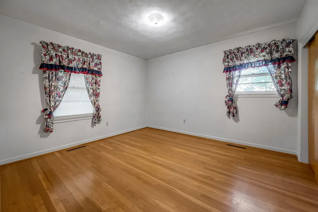 513 Springhill Drive Lexington KY 40503