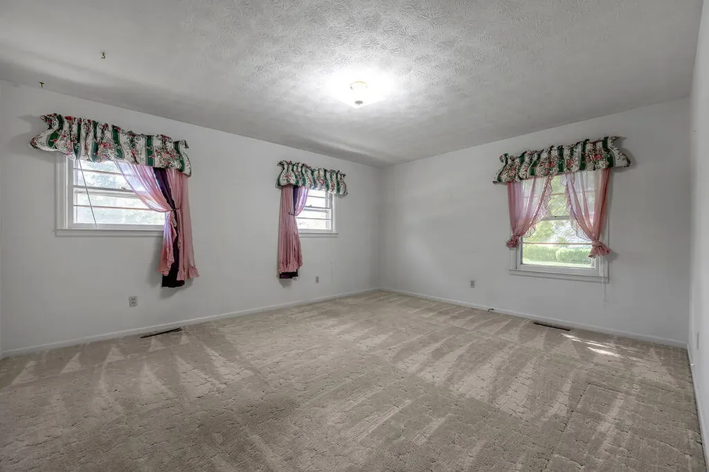 513 Springhill Drive Lexington KY 40503