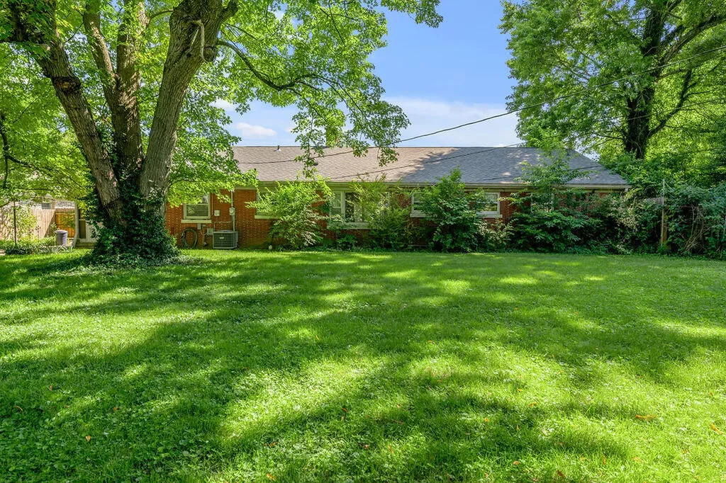 513 Springhill Drive Lexington KY 40503