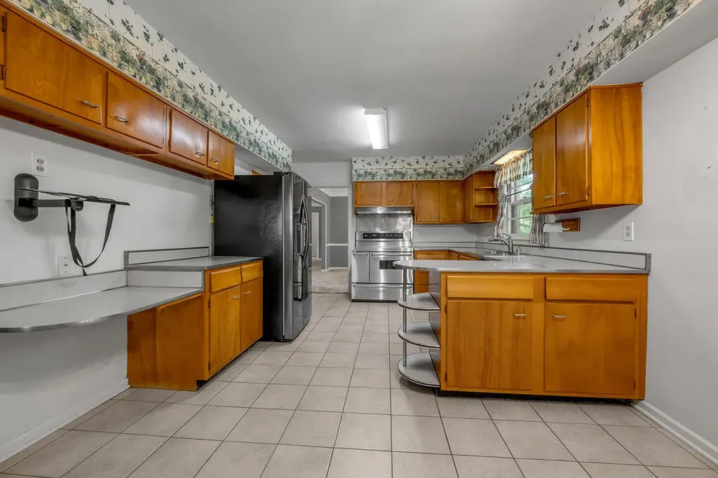 513 Springhill Drive Lexington KY 40503