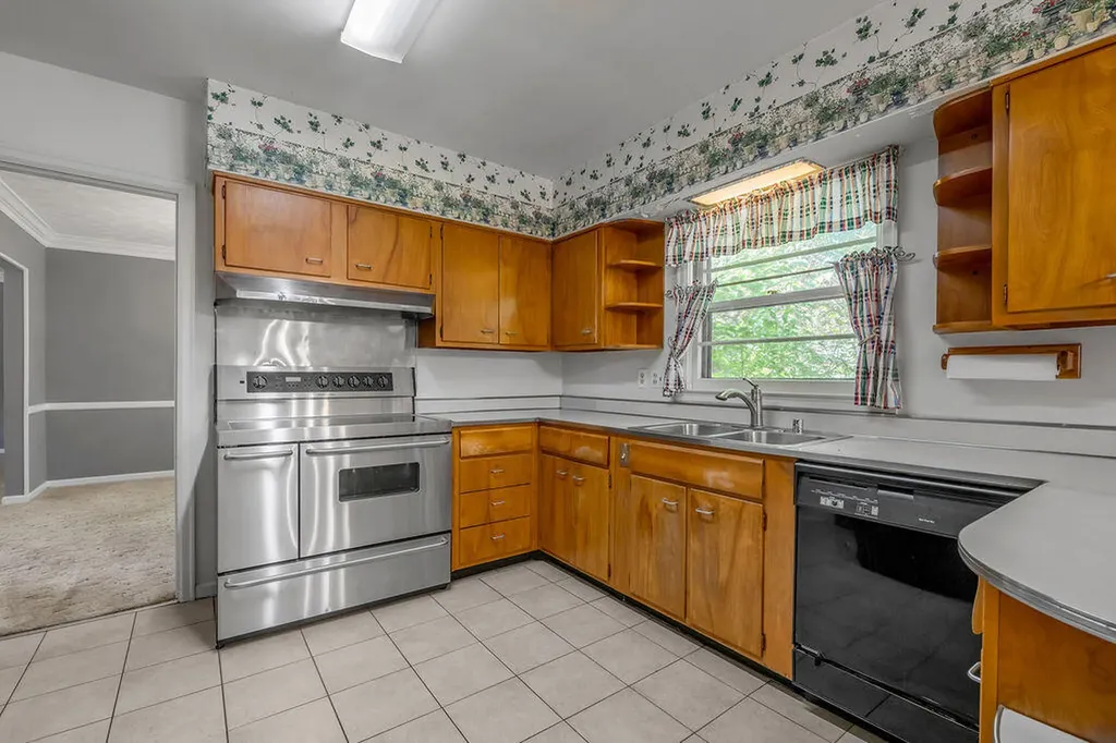 513 Springhill Drive Lexington KY 40503