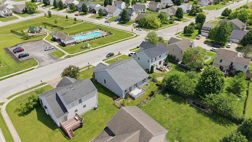 225 Saint Regis Drive Shelbyville KY 40065