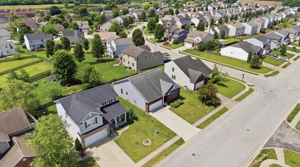 225 Saint Regis Drive Shelbyville KY 40065