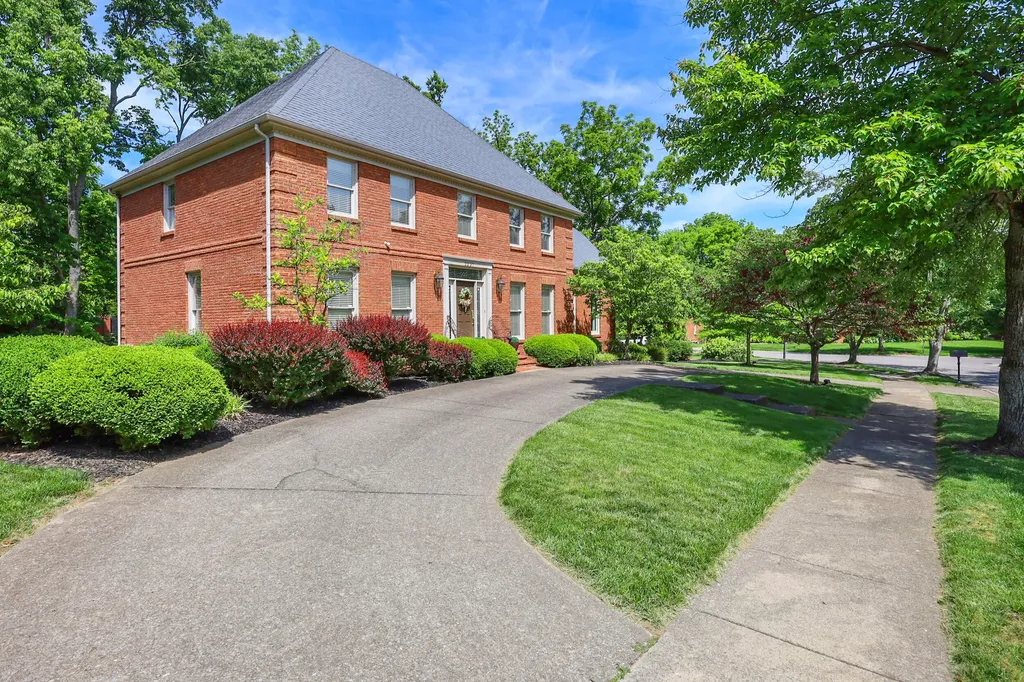 2237 Bonhaven Road Lexington KY 40515
