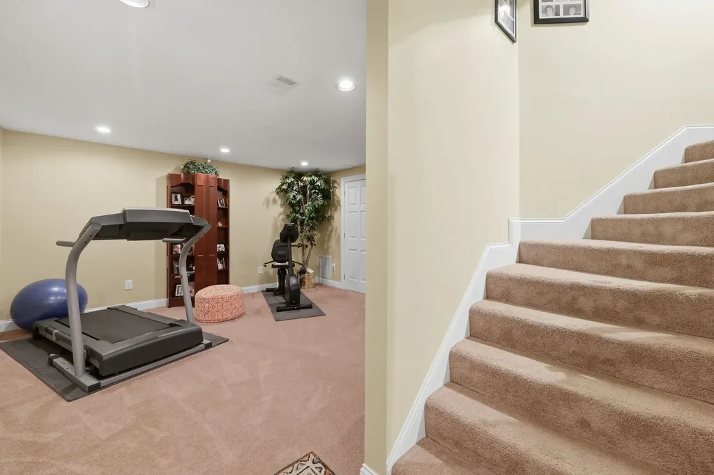 2237 Bonhaven Road Lexington KY 40515